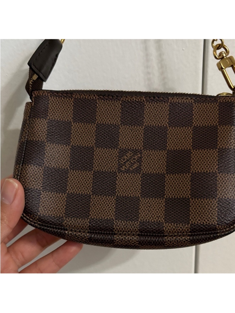 SALE Louis Vuitton mini Pochette